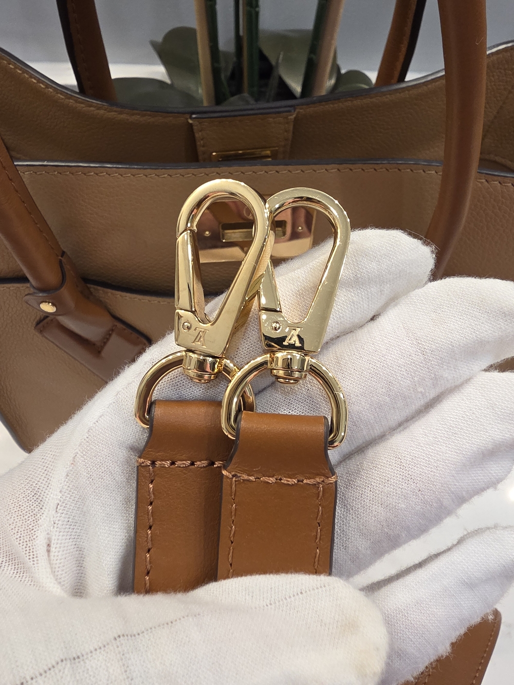 Louis Vuitton Tan and Brown Leather Satchel with Gold Hardware - Picture 14 of 15